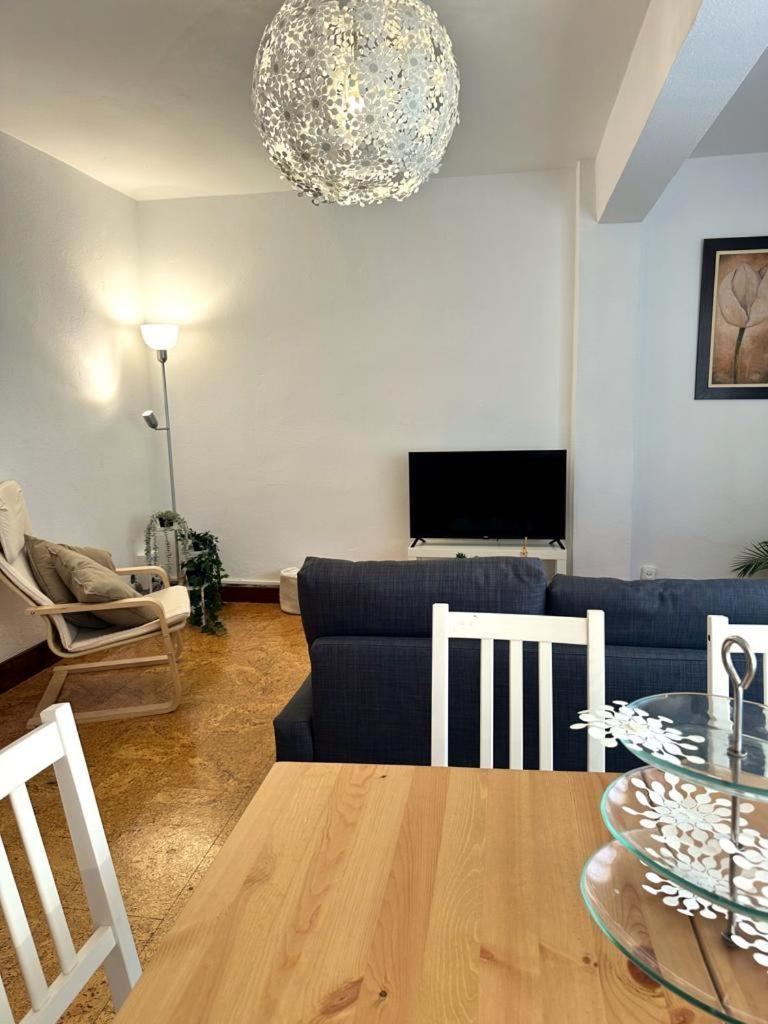 Apartamento Soleado Para 8 Personas En Santona Exterior photo