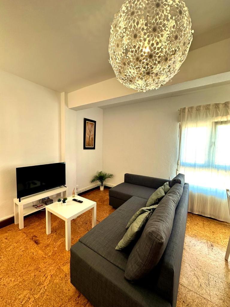 Apartamento Soleado Para 8 Personas En Santona Exterior photo